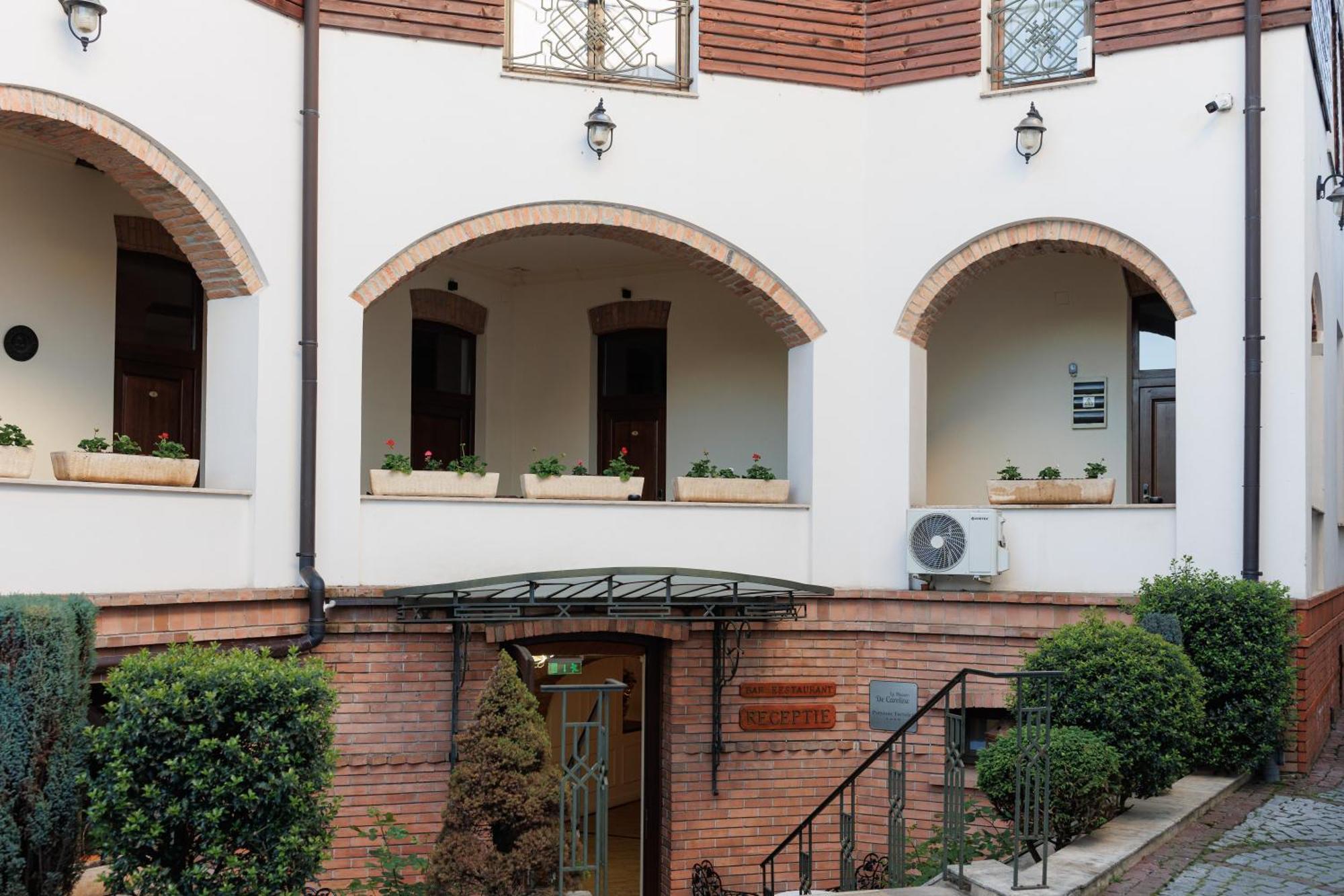 La Maison De Caroline ألبا يوليا المظهر الخارجي الصورة